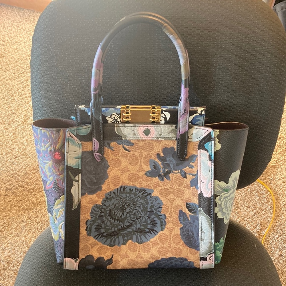 Coach Kaffe Fasset Troupe bag